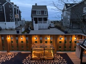 50 Ancient Hwy in Hampton, NH - Building Photo