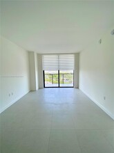 5350 NW 84th Ave, Unit 1001 in Doral, FL - Building Photo - Building Photo