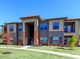 Canton Village Homes in Canton, TX - Building Photo