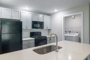 Commerce Park Apartments in Harrisburg, PA - Building Photo