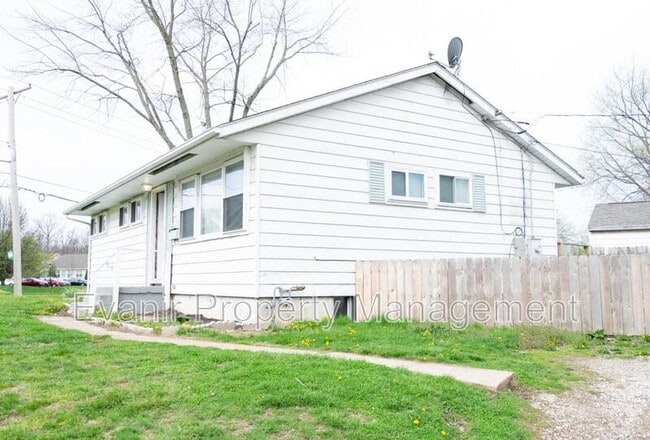 2908 Ghent Ave in Dayton, OH - Building Photo - Building Photo