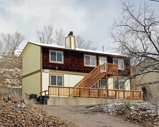 2516-2528 Glen View Ave in Colorado Springs, CO - Building Photo - Building Photo