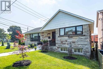 161 Park St in Toronto, ON - Building Photo - Building Photo