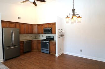 1714 Breckenridge Dr in Branchburg, NJ - Building Photo - Building Photo