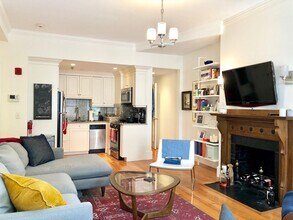 247 Newbury St in Boston, MA - Building Photo - Building Photo
