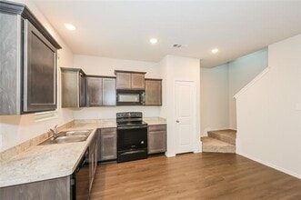 1400 Ester Ln in Ennis, TX - Building Photo - Building Photo