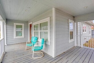 805 W Owings St in Denison, TX - Building Photo - Building Photo