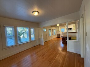 323 Mountain View Ave in Santa Cruz, CA - Building Photo - Building Photo