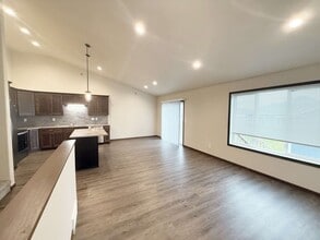 Southridge Townhomes in Fargo, ND - Building Photo - Building Photo