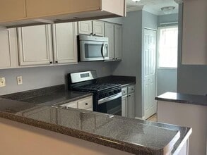 6721 Trafalger Square in Norcross, GA - Foto de edificio - Building Photo