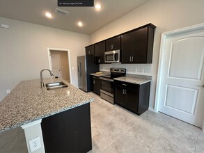 4113 NE 20th Ct in Cape Coral, FL - Building Photo - Building Photo