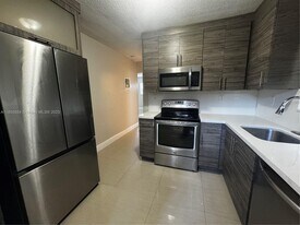 811 NW 6th Ave in Pompano Beach, FL - Building Photo