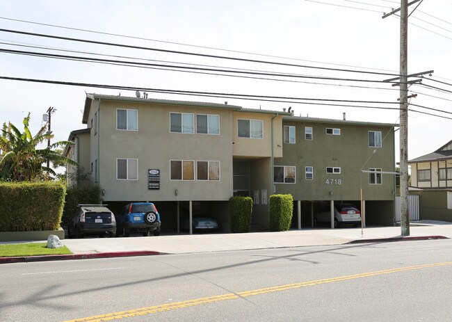 16 Units + 1 Non-conforming Unit in Los Angeles, CA - Building Photo - Building Photo