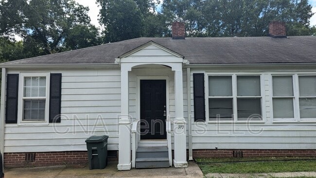 property at 370 Roosevelt Cir NE