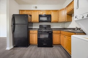 Holmes Pointe Apartments in Memphis, TN - Building Photo