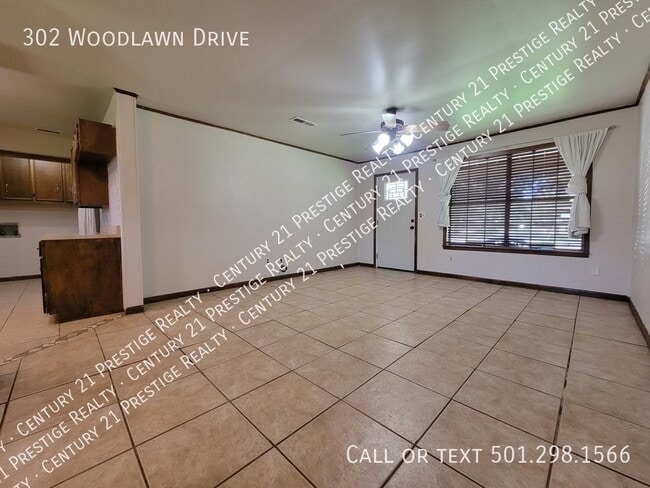 302 Woodlawn Dr in Lonoke, AR - Building Photo - Building Photo