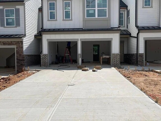 property at 5960 Lyon St