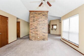11233 Cimarron Dr in Oklahoma City, OK - Building Photo - Building Photo