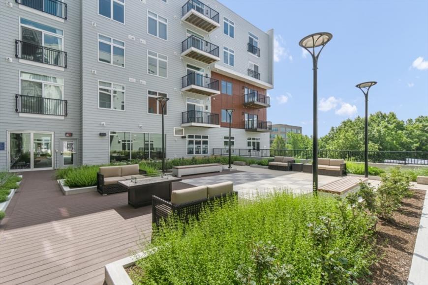 20 Corporate Dr in Burlington, MA - Building Photo