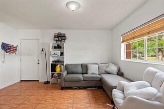 3660 N 56th Ave in Hollywood, FL - Building Photo - Building Photo