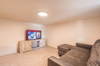 343 E Coatsville Ave in Salt Lake City, UT - Building Photo - Building Photo