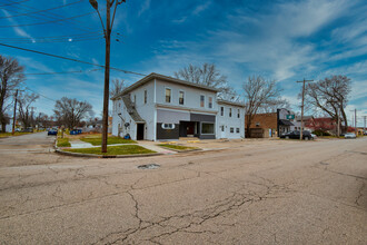 630 W Madison St in Ottawa, IL - Building Photo - Building Photo