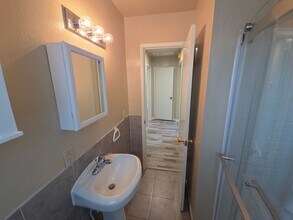 20270 CA-140 in Gustine, CA - Building Photo - Building Photo