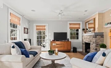 444 Saint Davids Ave in Wayne, PA - Building Photo - Building Photo