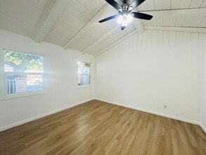 7358 Balcom Ave in Los Angeles, CA - Building Photo - Building Photo