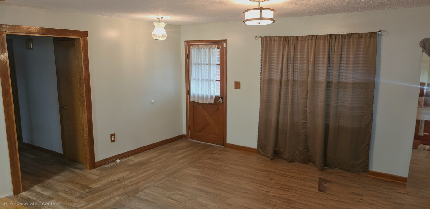 9112 E Prospect Rd in Hillsboro, OH - Building Photo