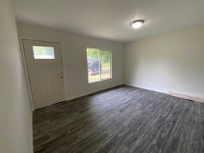 1015 Koehn Dr in Danville, IL - Building Photo - Building Photo