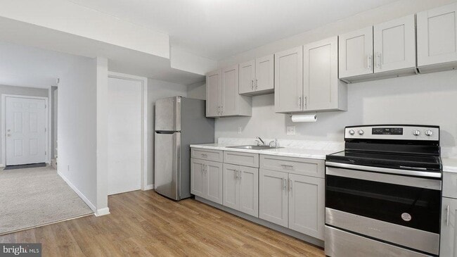 property at 1984 Arwell Ct