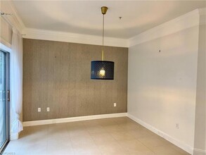 3294 Megan Ln in Naples, FL - Building Photo - Building Photo