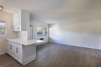 6511 Santona St in Coral Gables, FL - Building Photo - Building Photo