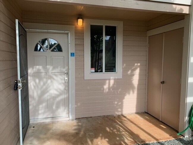property at 94-870-870 Lumiauau St