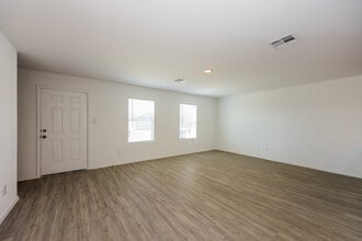 8182 Nube Medina in San Antonio, TX - Building Photo - Building Photo