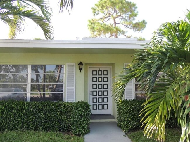 property at 2381 Papaya Dr