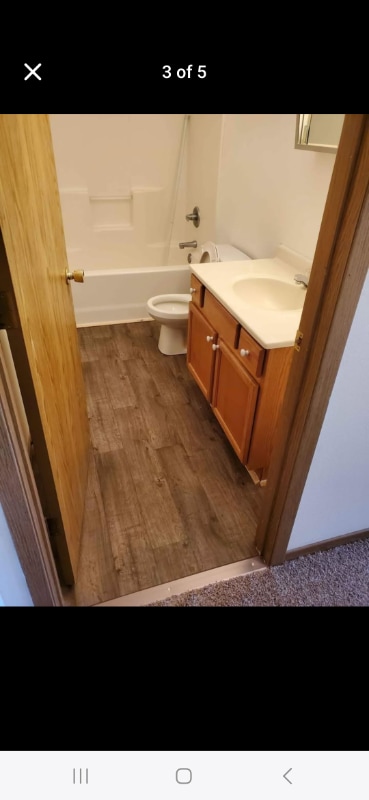 1422 Irish Dr, Unit 4 in Waterloo, IA - Building Photo - Building Photo