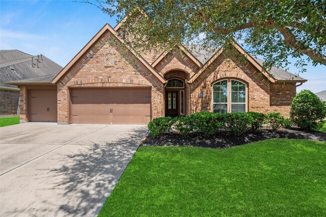 property at 5335 Stoneridge Ct