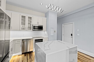 28 Upton St, Unit 3 in Boston, MA - Building Photo - Building Photo