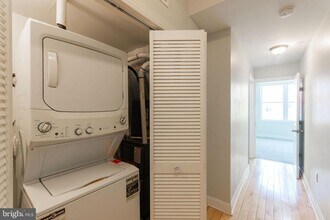 319 N Preston St in Philadelphia, PA - Building Photo - Building Photo