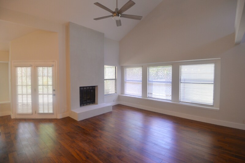 6304 Maury Hollow in Austin, TX - Building Photo