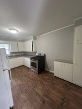 400 Dyer St-Unit -400 Dyer B in Springdale, AR - Building Photo - Building Photo