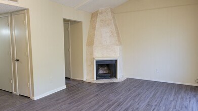 5726 38th St in Lubbock, TX - Building Photo - Building Photo