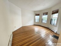 7 Iroquois St, Unit 2 in Boston, MA - Building Photo - Building Photo