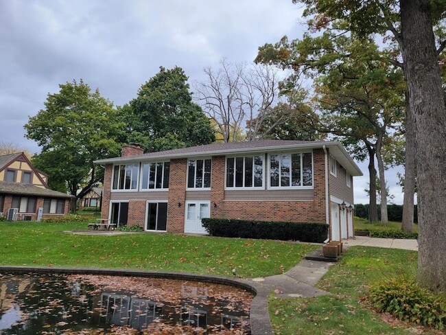 property at 3483 S Shore Dr