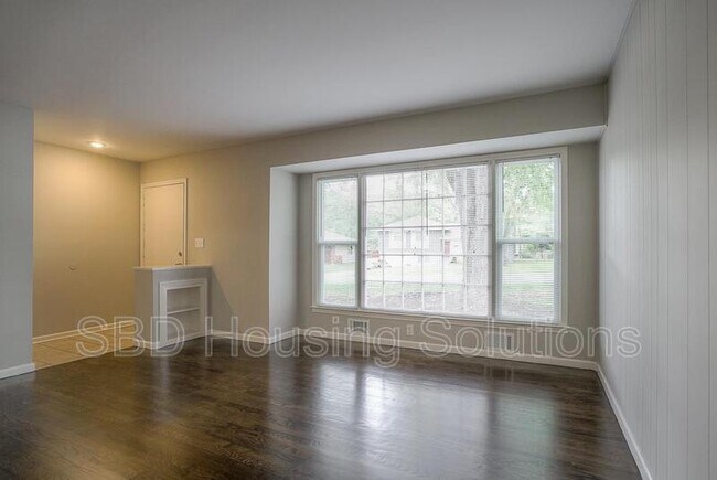 6307 E 102nd Terrace in Kansas City, MO - Building Photo - Building Photo