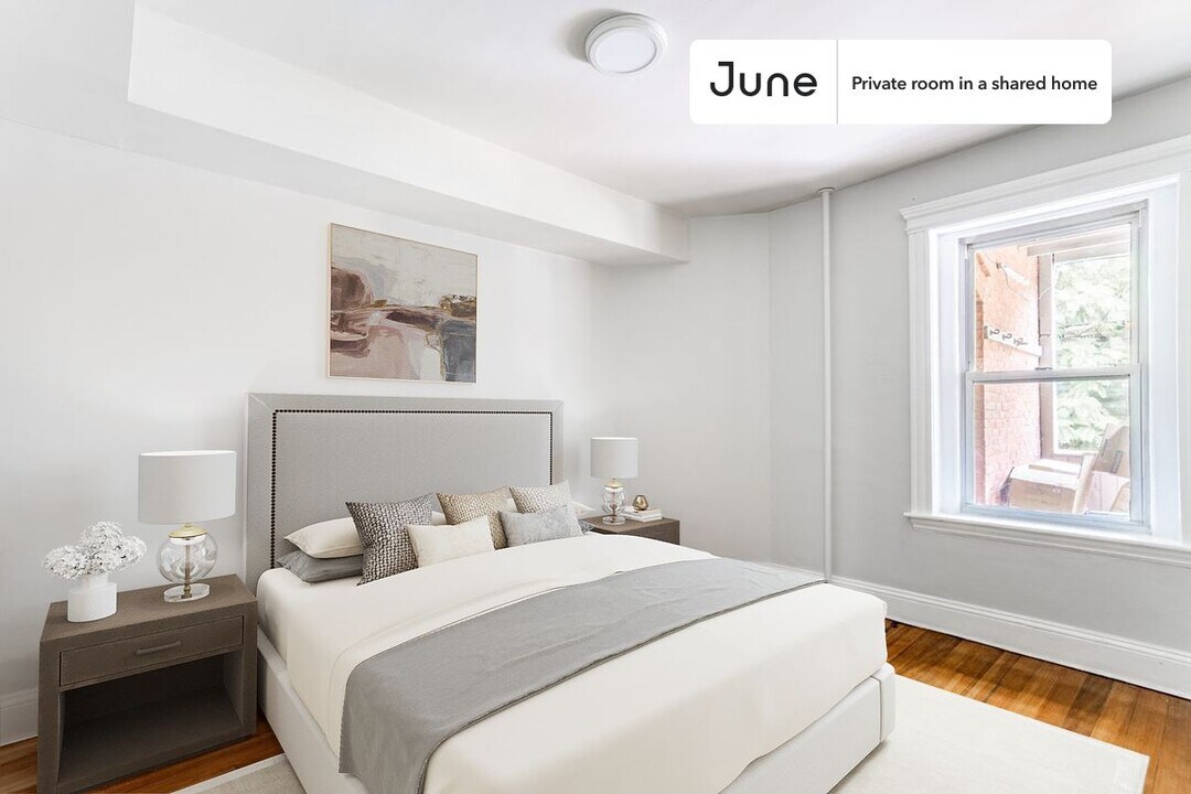 Private bedroom in 4 bed/2 bath Home in Boston, MA - Building Photo