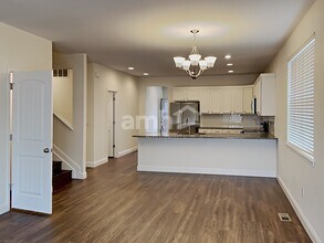10214 Dogwood St in Longmont, CO - Building Photo - Building Photo