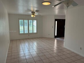 4181 Silver Sword Ct in North Fort Myers, FL - Building Photo - Building Photo